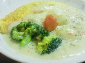 あまったシチューでオムライスシチュー♪