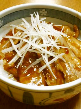 下宿生応援レシピ!豚ばら肉の角煮丼風