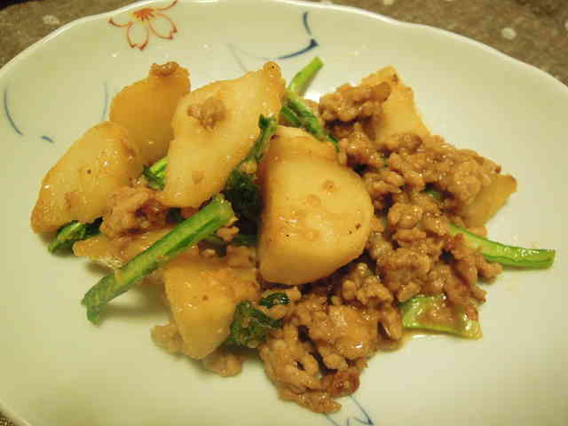 ごはんがすすむかぶの肉味噌炒め by いないいないだあ パパッと簡単・時短にできて、美味しい優秀おかずです♪茄子など他の野菜でも作れます