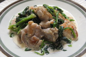 鶏肉とほうれん草のクリーム煮