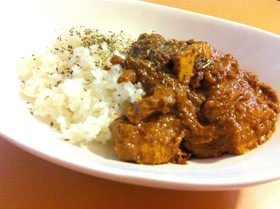 スパイスから作る◎バターチキンカレー!