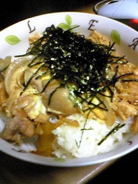 基本のめんつゆ親子丼。