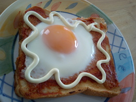 オーブントースターde目玉焼きトースト◎