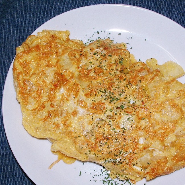 晩御飯 なんちゃってスペイン風オムレツ何かける つくれぽ感謝 フライドポテト風 芋塩炒め 人生を愛せ 愛する人生を生きろ クックパッドブログ