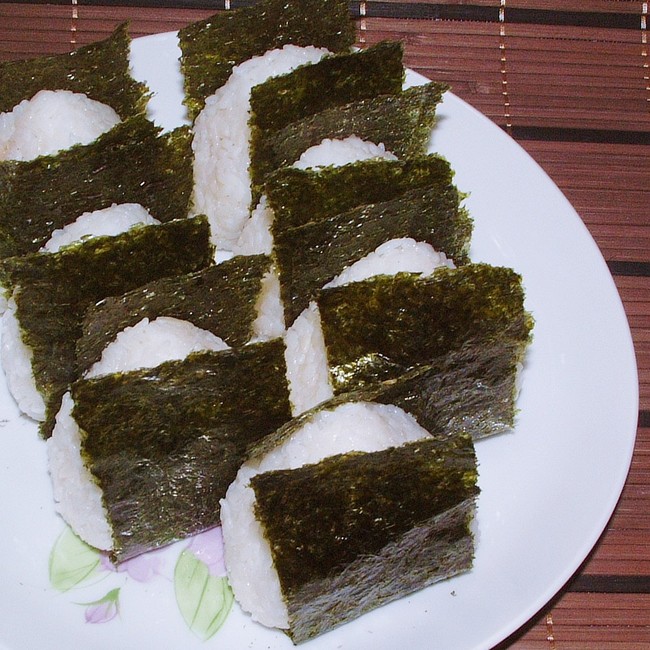 漫画飯 小矢島先生のおにぎり かつお節とチーズの醤油合え 私屋カヲル こどものじかん 第7巻より 人生を愛せ 愛する人生を生きろ クックパッドブログ 漫画飯 小矢島先生のおにぎり かつお節とチーズの醤油合え 私屋カヲル こどものじかん 第7巻より 人生を愛せ 愛する人生を生きろ クックパッドブログ