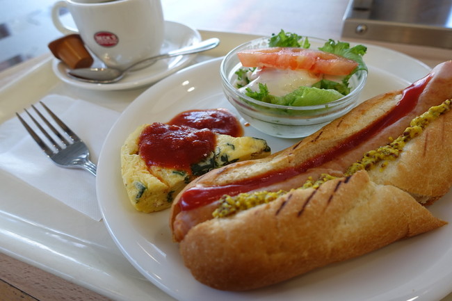 16 2 10 水 駅カフェランチ そして 街歩き 王子 続 ローズレースのごはん日記 クックパッドブログ