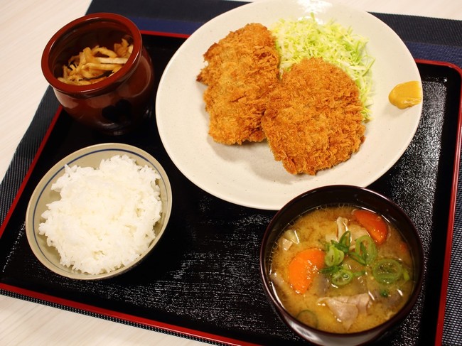 豚汁定食 かつやの人気メニュー クッキングsパパのキッチン クックパッドブログ