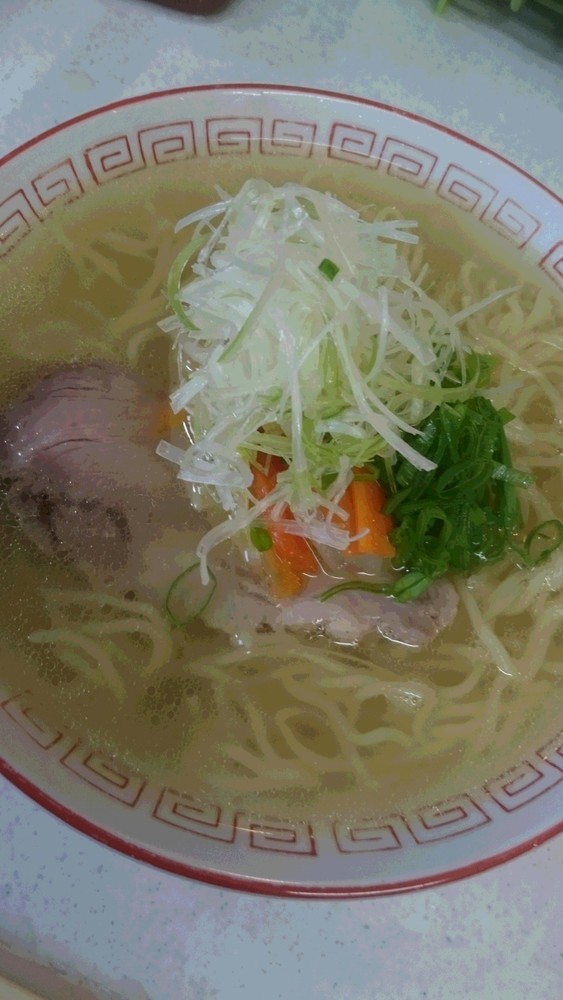 チューボーですよ 塩ラーメンを鶏ガラで作ってみるの巻 4tドライバーがピザ屋になれるのか クックパッドブログ チューボーですよ 塩ラーメンを鶏ガラで作ってみるの巻 4tドライバーがピザ屋になれるのか クックパッドブログ