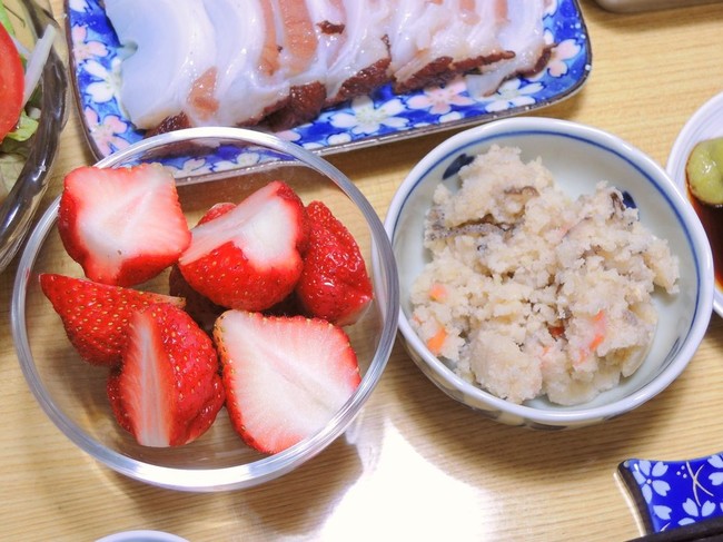 昨日の晩酌 メニューはホッケのつみれ鍋 タコのお刺身 昨日の晩酌日記 By青麺記 クックパッドブログ 昨日の晩酌 メニューはホッケのつみれ鍋 タコのお刺身 昨日の晩酌日記 By青麺記 クックパッドブログ