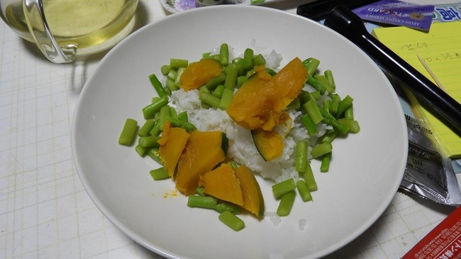 チキンライスとパクチースープ 男メシひとり飯 クックパッドブログ チキンライスとパクチースープ 男メシひとり飯 クックパッドブログ