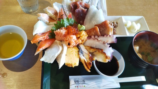 兵庫県美作に湯快リゾートで彼氏と 鳥取砂丘に休憩して牛スジラーメンと海鮮丼 おいしかったです Leytanブログ クックパッドブログ
