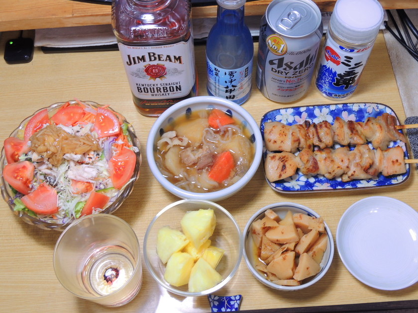 昨日の晩酌 メニューはファミマさんのもも塩と肉じゃが 昨日の晩酌日記 By青麺記 クックパッドブログ