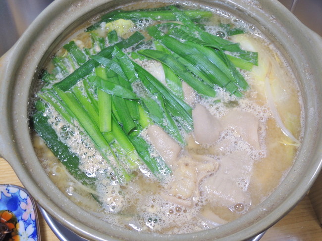 昨日の晩酌 メニューは こてっちゃん 牛もつ鍋 味噌味 と焼き鳥 豚レバー 昨日の晩酌日記 By青麺記 クックパッドブログ