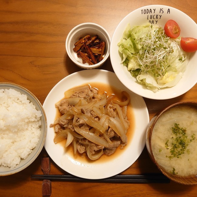 豚こま生姜焼き ちょっとだけごぼう甘辛のん Myごはんログ クックパッドブログ