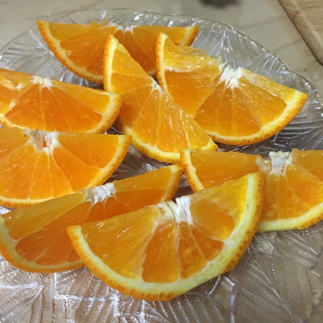 スマイルカット オレンジ一個を全部スマイルカットに 森の食日記 里山の食日記 クックパッドブログ
