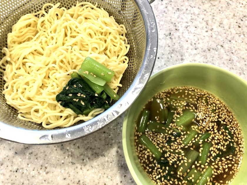 マルちゃん正麺でつけ麺 華と食べ物 クックパッドブログ