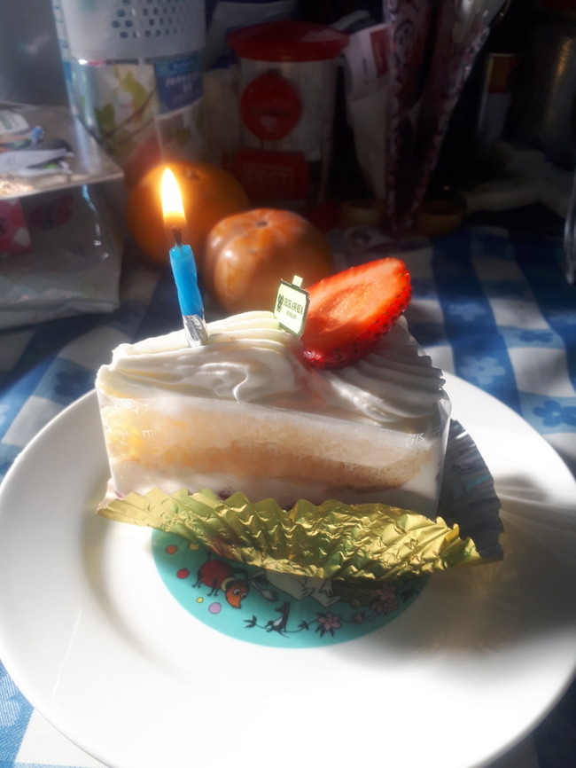 一人で誕生日ケーキ ロビンティのご飯日記 クックパッドブログ