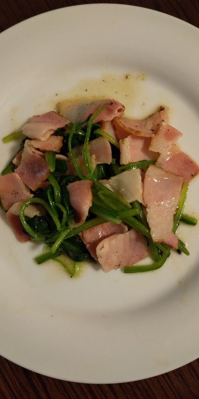 私の大好きなグリンピースご飯とほうれん草とベーコンのバター炒め チビももちゃん のjkブログ クックパッドブログ