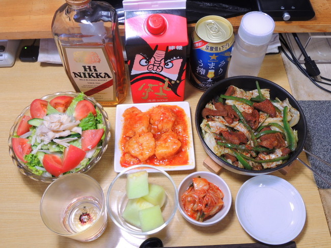 昨日の晩酌 こてっちゃんと野菜の炒め物 エビチリ ファミマ 昨日の晩酌日記 By青麺記 クックパッドブログ