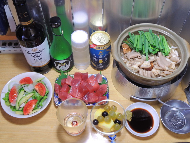 昨日の晩酌 こてっちゃん牛もつ鍋 味噌味 マグロのお刺身 昨日の晩酌日記 By青麺記 クックパッドブログ