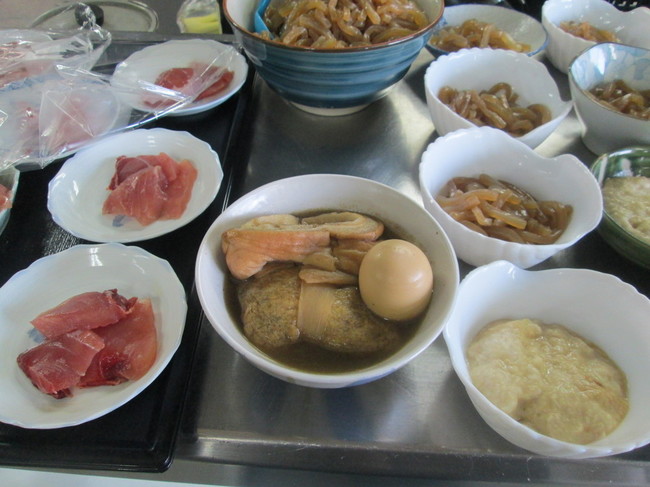 車麩と袋煮の炊き合わせと2種の副菜 お刺身 かきいちの今日の昼ご飯 クックパッドブログ 車麩と袋煮の炊き合わせと2種の副菜 お刺身 かきいちの今日の昼ご飯 クックパッドブログ
