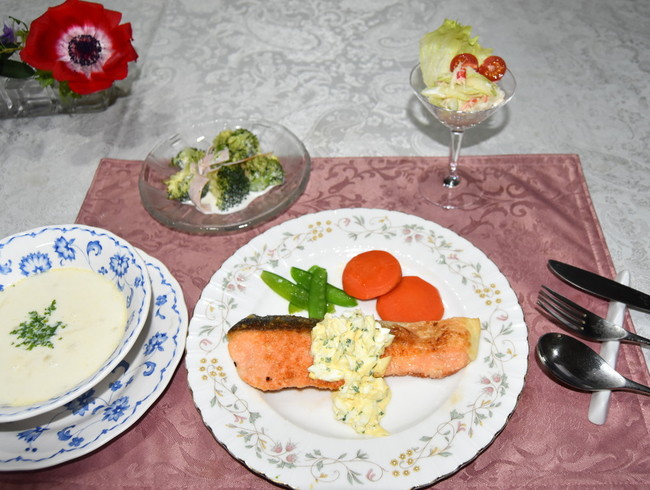 毎日の献立 洋食 鮭のムニエルタルタルソース Mielleの おうちご飯 クックパッドブログ 毎日の献立 洋食 鮭のムニエルタルタルソース Mielleの おうちご飯 クックパッドブログ
