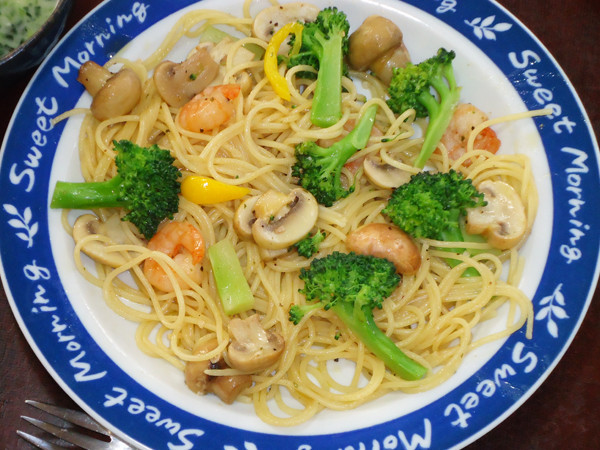 アヒージョのパスタで朝ごはん オウリママの日記 クックパッドブログ