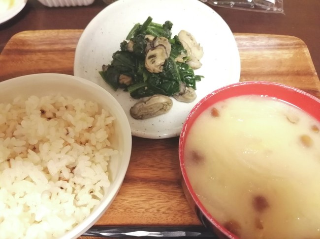 寒締めほうれん草と牡蠣 のんびりあきらのごはん日記 クックパッドブログ