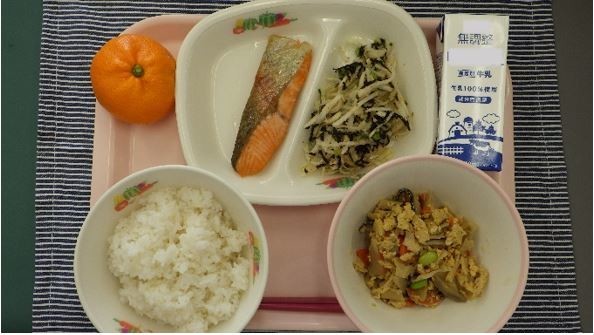 日本各地の郷土料理を知ろう 雀宮中学校の取組 宇都宮市学校給食ごはん日記 クックパッドブログ 日本各地の郷土料理を知ろう 雀宮中学校の取組 宇都宮市学校給食ごはん日記 クックパッドブログ