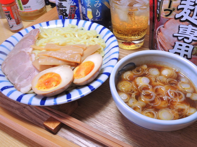 昨日の昼食 山岸一雄監修 つけ麺専用ストレートスープ 大勝軒直伝醤油味 でつけ麺 昨日の晩酌日記 By青麺記 クックパッドブログ