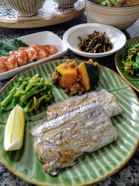 太刀魚の塩焼きとクリガニの味噌汁 ウマウマ亭 のお家ご飯 クックパッドブログ