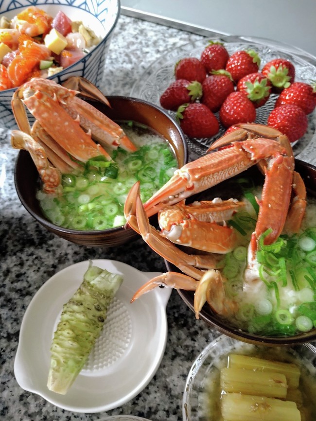 海鮮丼と渡り蟹のお味噌汁 ウマウマ亭 のお家ご飯 クックパッドブログ