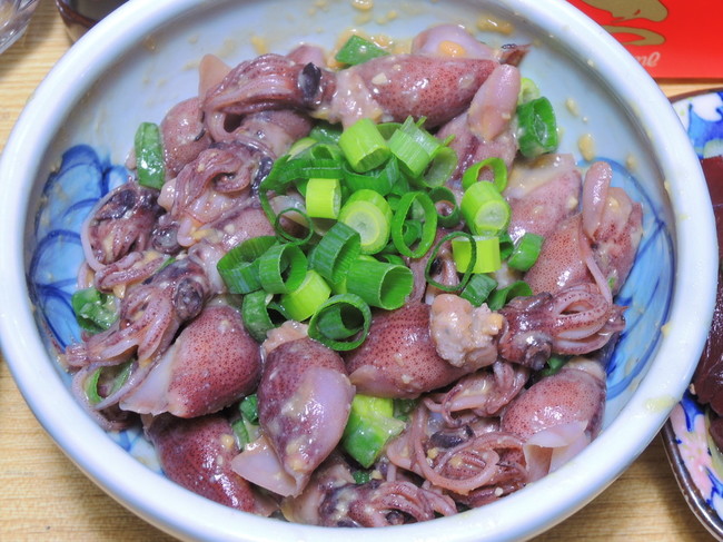 昨日の晩酌 鯨のお刺身 ホタルイカの酢味噌和え 昨日の晩酌日記 By青麺記 クックパッドブログ