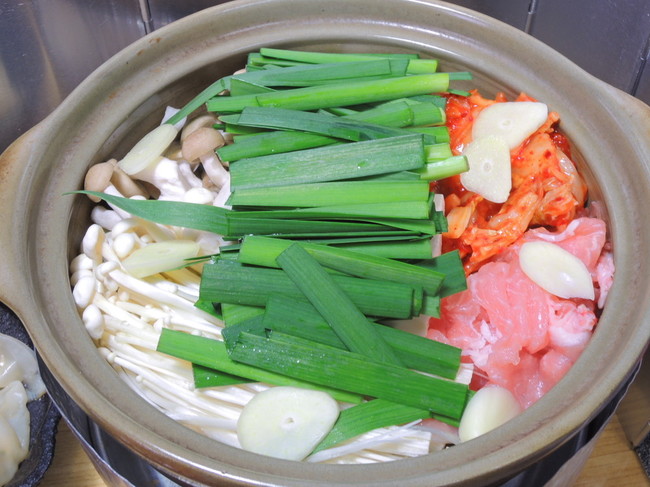 昨日の晩酌 辛辛魚スープの激辛鍋 焼き餃子 生協 昨日の晩酌日記 By青麺記 クックパッドブログ