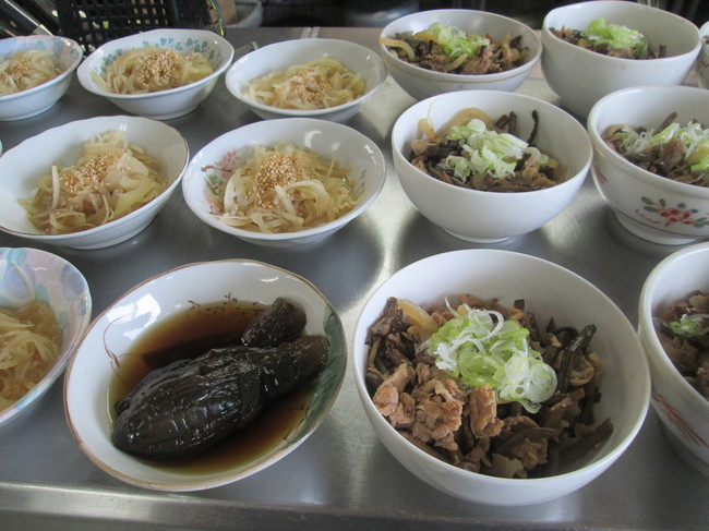 ぜんまいと突きこんにゃく 豚小間の炒め煮と2種の副菜 かきいちの今日の昼ご飯 クックパッドブログ ぜんまいと突きこんにゃく 豚小間の炒め煮と2種の副菜 かきいちの今日の昼ご飯 クックパッドブログ