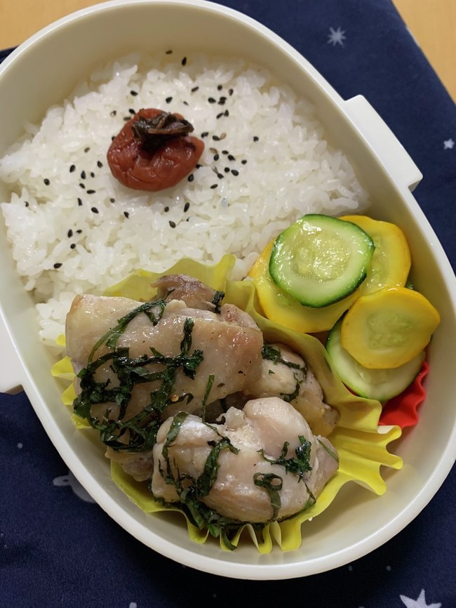 鶏もも肉の大葉塩焼き弁当 ピンクのたまごのお弁当日記 クックパッドブログ 鶏もも肉の大葉塩焼き弁当 ピンクのたまごのお弁当日記 クックパッドブログ