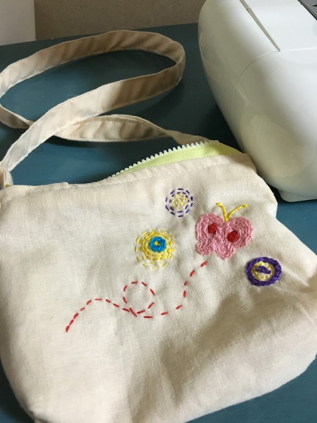 100均グッズで ポシェット作りと リメイク作品 ツキちゃんママのゆるゆる日記 クックパッドブログ