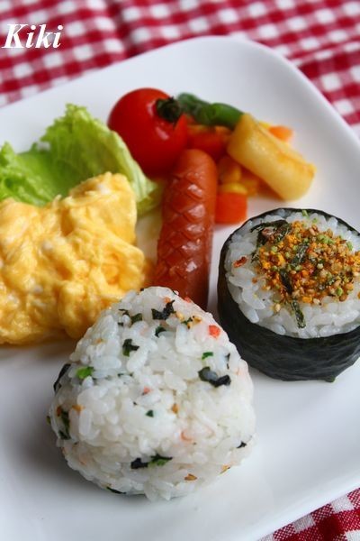 タナカのふりかけで2歳児さんの朝ごはん Kiki S Cafe クックパッドブログ