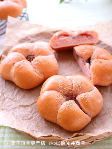 レシピアップ 春を味わう 桜あんぱん お菓子道具専門店 かっぱ橋浅井商店のキッチン クックパッドブログ