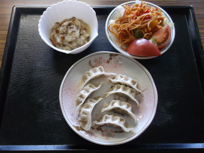 焼き餃子と２種の副菜 かきいちの今日の昼ご飯 クックパッドブログ
