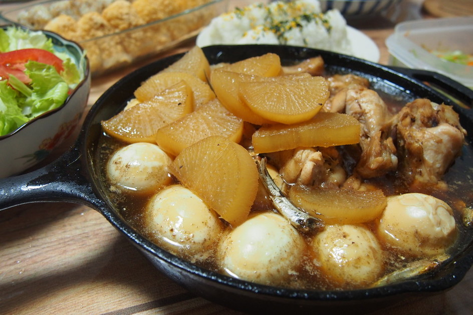 鶏手羽元と大根＆卵の煮物 もかりのごはん日記 クックパッドブログ