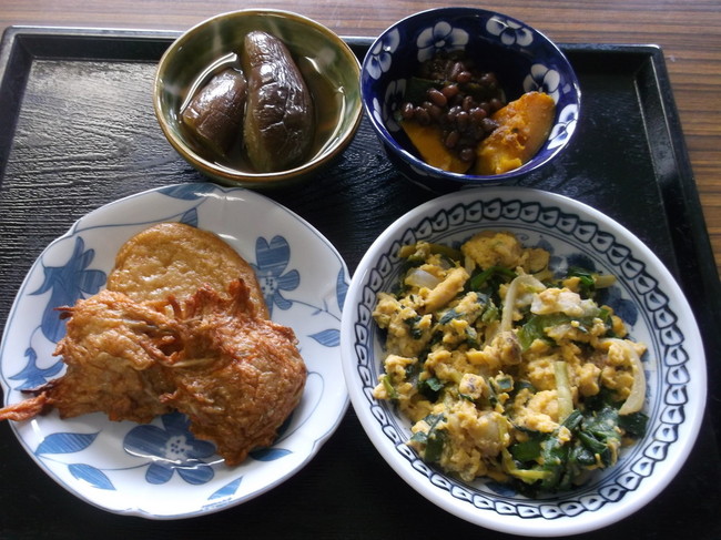 ニラ玉と２種の副菜 かきいちの今日の昼ご飯 クックパッドブログ