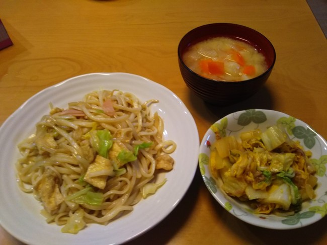 晩ご飯 簡単焼きうどん 白菜とツナの煮物 とある二児 双子 の父親が作るカンタン料理 クックパッドブログ