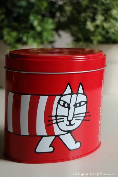 リサ・ラーソン マイキーの赤缶がかわいい♪チョコクランチ 