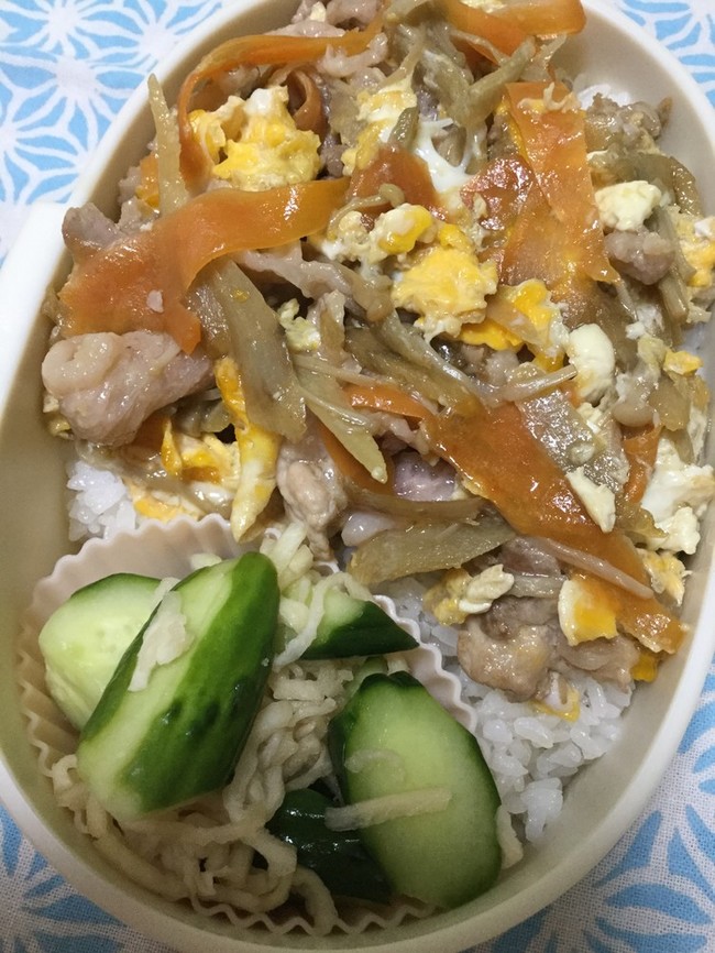 きんぴら卵とじ豚丼弁当 ピンクのたまごのお弁当日記 クックパッドブログ きんぴら卵とじ豚丼弁当 ピンクのたまごのお弁当日記 クックパッドブログ