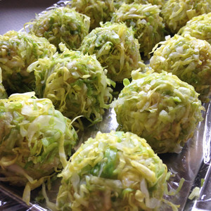 旬のキャベツを使った春色 花焼売 が鮮やか美味 クックパッドニュース