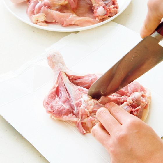 クックパッドニュース 甘辛ダレがクセになる おうち料理研究家 みきママが教える 鶏肉の山賊焼き みきママのベストレシピvol 1 毎日新聞