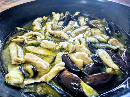 クックパッドニュース とろける 茄子と鶏むね肉のアヒージョ と そのオイルで作る そうめんチャンプルー 毎日新聞 クックパッドニュース とろける 茄子と鶏むね肉のアヒージョ と そのオイルで作る そうめんチャンプルー 毎日新聞