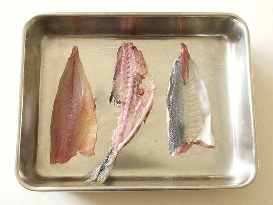 魚を三枚におろす 三枚おろし とは クックパッド料理の基本