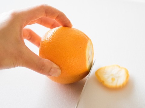 オレンジ グレープフルーツの皮のむき方 クックパッド料理の基本
